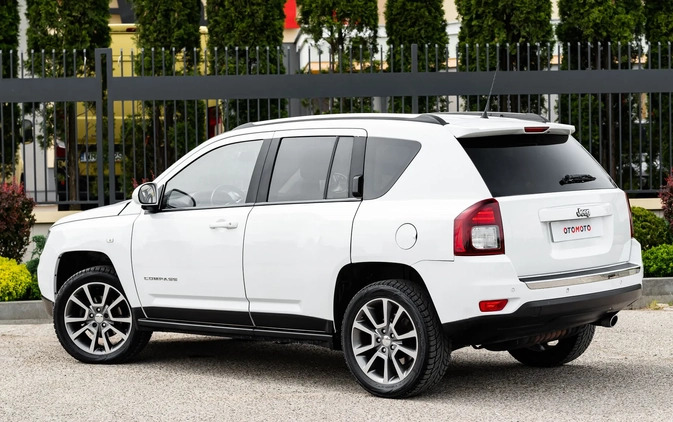 Jeep Compass cena 47900 przebieg: 211000, rok produkcji 2014 z Radom małe 667